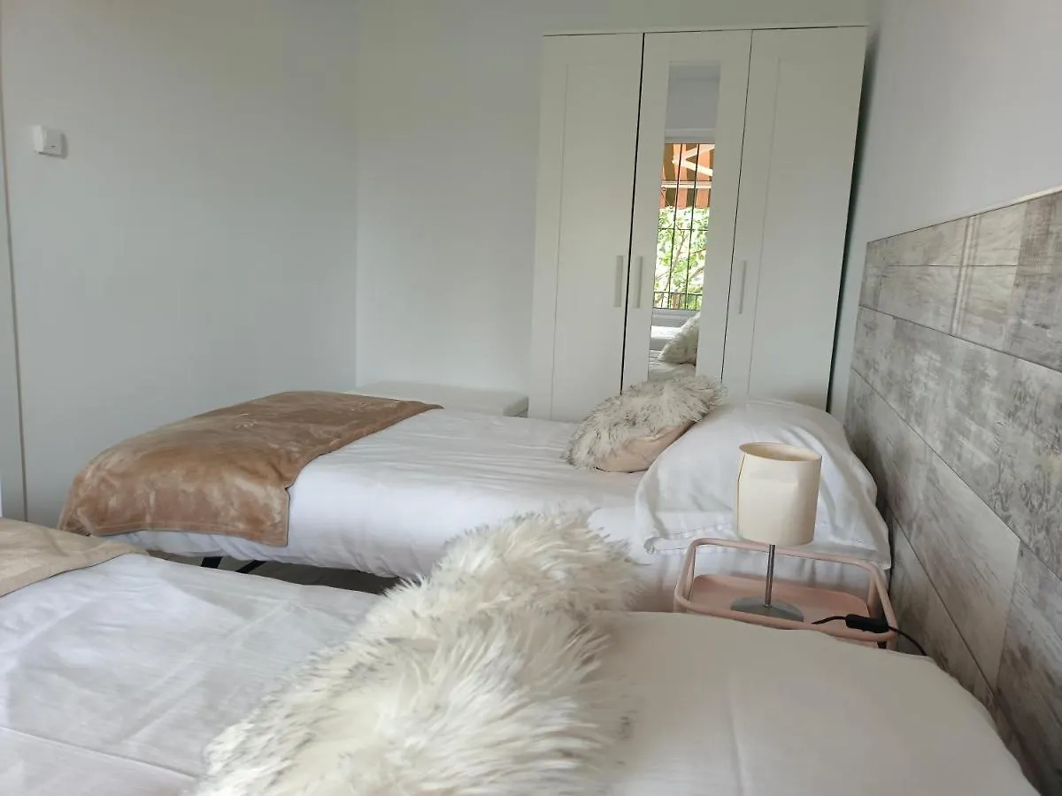 דירה טורמולינוס Calle Bastion, 2 Apartamento 3
